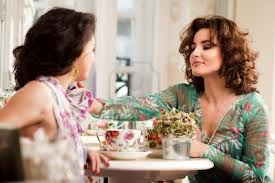 xaxaxa 061 ladies chatting.jpg