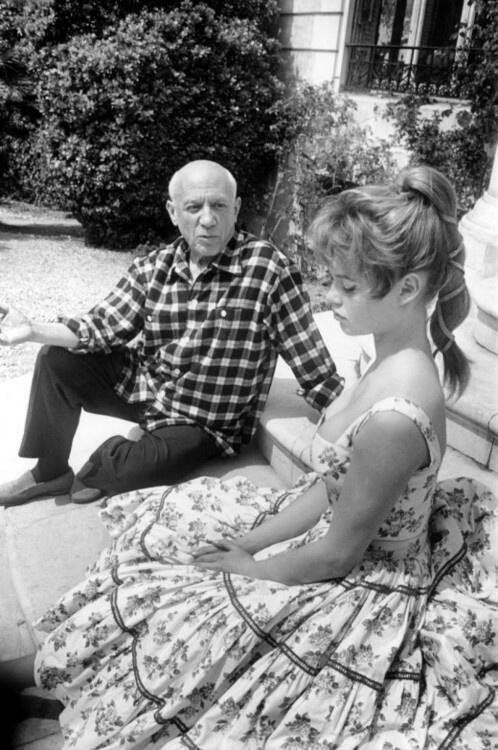 Pablo Picasso & Brigitte Bardot - 1956.jpg