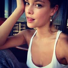 ωχαχαχα 02 her photo.jpg